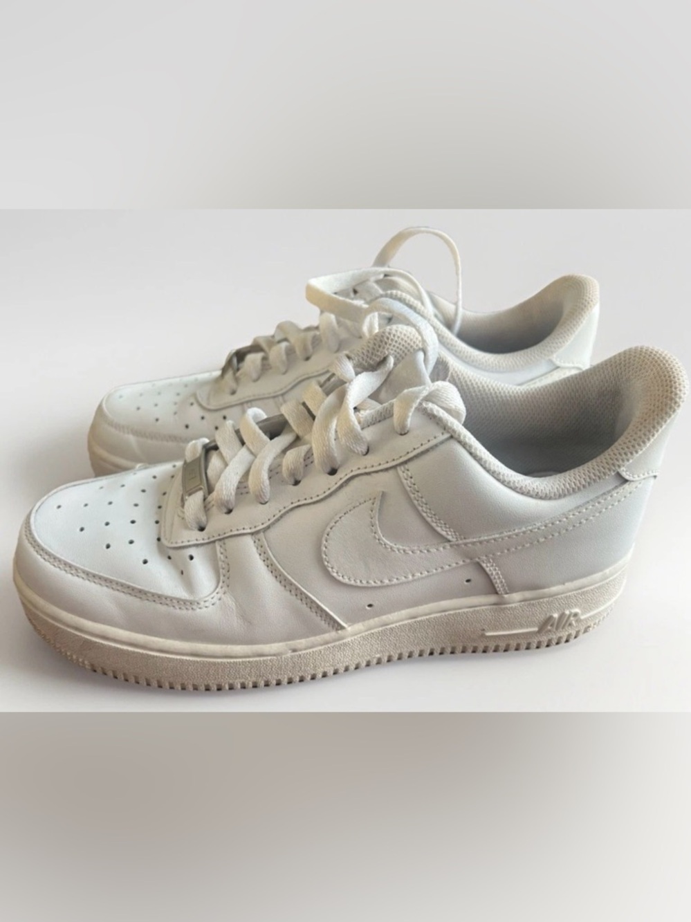 Nike Air Force 1 '07 Triple White Shoes Womens Size 8 Sneakers AF1 DD8959-100